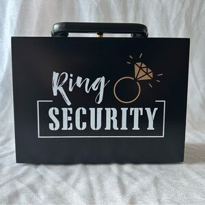 Black Ring Security Box